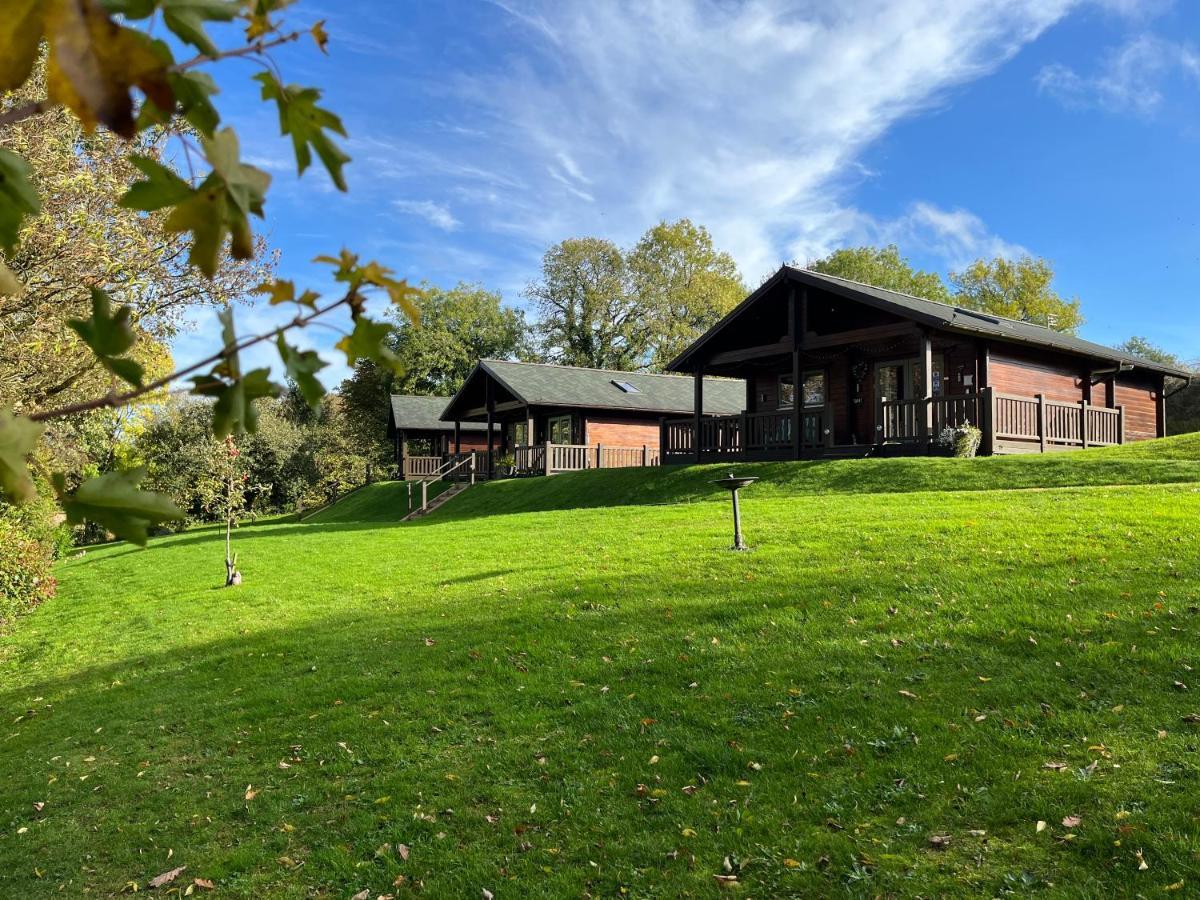 Holiday home Hollybush
